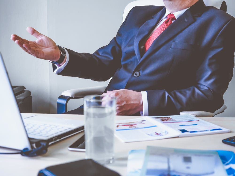 Why It's Beneficial To Go To A Broker Office To Buy Insurance